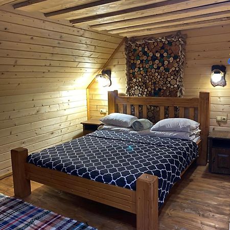 Номер 6 Садиба У Ані Synevyrsʼka Polyana Extérieur photo